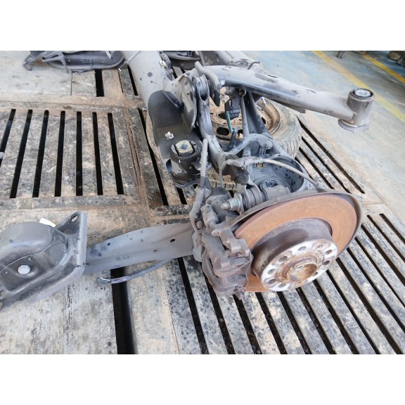 Recambio de puente trasero para seat leon st (5f8) x-perience 4drive referencia OEM IAM 5Q0501049BH 5q0505235J 