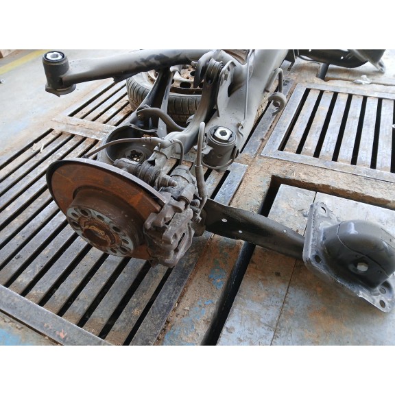 Recambio de puente trasero para seat leon st (5f8) x-perience 4drive referencia OEM IAM 5Q0501049BH 5q0505235J 