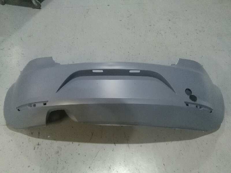 Recambio de paragolpes trasero para seat leon (1p1) referencia OEM IAM 1ºFASE NUEVO IMPRIMADO