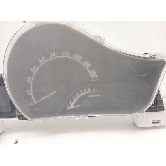 Recambio de cuadro instrumentos para toyota iq básico referencia OEM IAM 769317380  