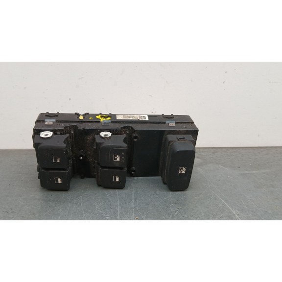 Recambio de mando elevalunas delantero izquierdo para kia stonic (yb) 1.2 cvvt referencia OEM IAM 93571H8100 93570h8100 