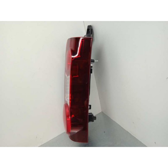 Recambio de piloto trasero derecho para citroën berlingo station wagon referencia OEM IAM 9677205480  2 PUERTAS OSCURO