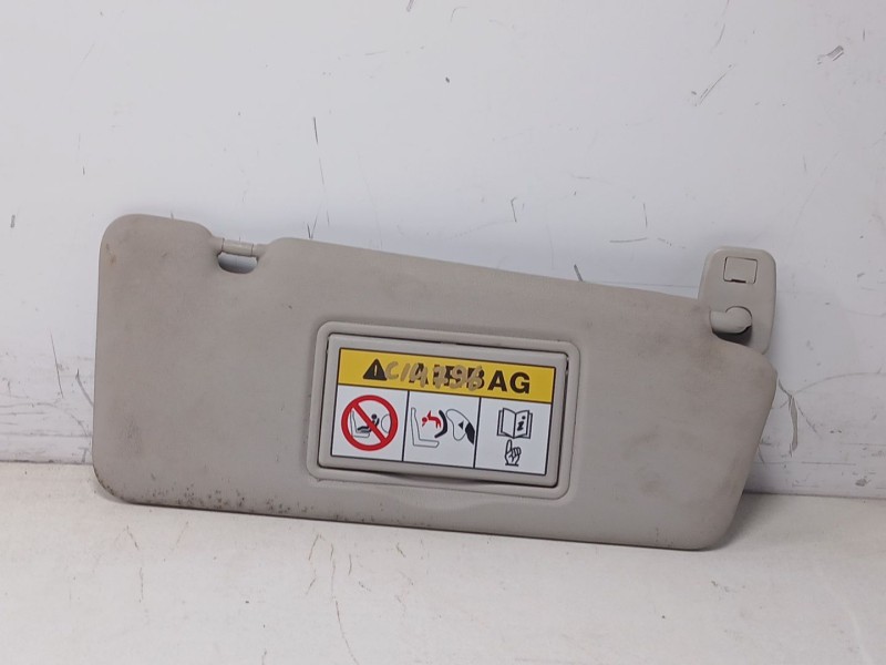 Recambio de parasol derecho para renault clio iv referencia OEM IAM 964003555r  