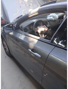 Recambio de puerta delantera izquierda para volvo v40 hatchback (525) d2 referencia OEM IAM 32321018   2