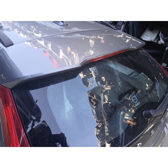 Recambio de porton trasero para volvo v40 hatchback (525) d2 referencia OEM IAM   