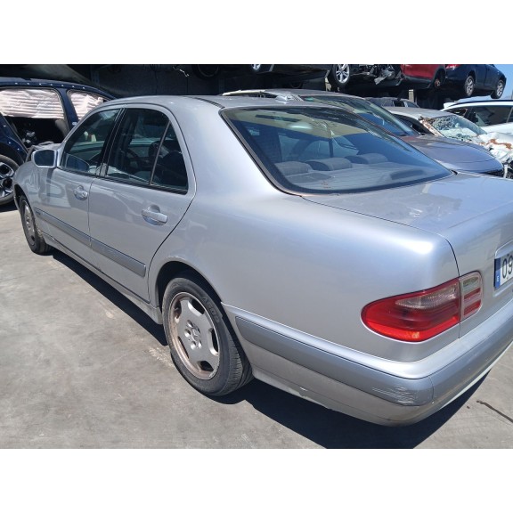 mercedes-benz clase e (w210) del año 2003