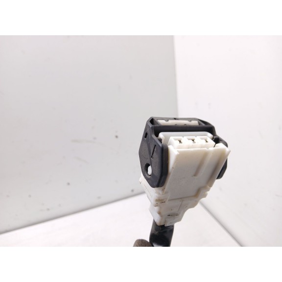 Recambio de columna direccion para toyota auris luna referencia OEM IAM 45020425  