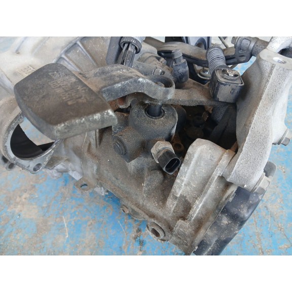 Recambio de caja cambios para volkswagen golf vi (5k1) 1.6 tdi referencia OEM IAM LHW 165.563KM MANUAL 5V