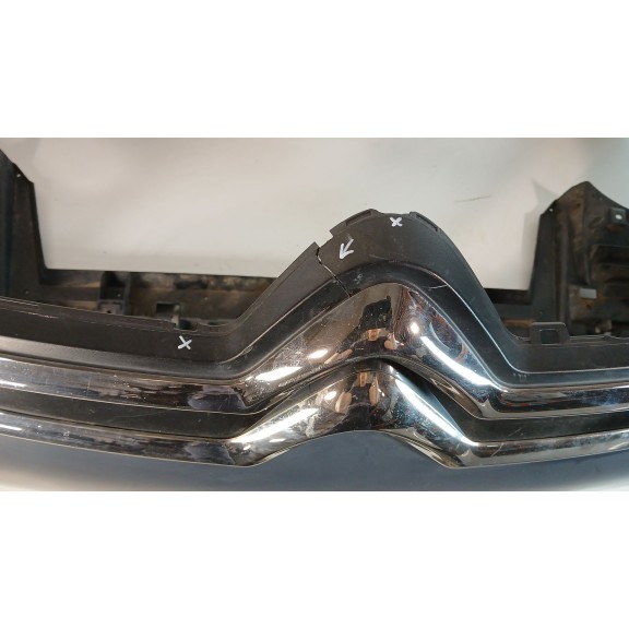 Recambio de paragolpes delantero para citroën c4 picasso ii 1.2 thp 110 referencia OEM IAM aa36414175  