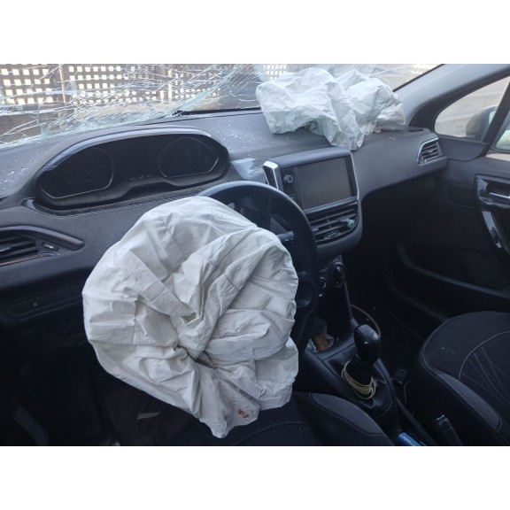 peugeot 208 i (ca_, cc_) del año 2013