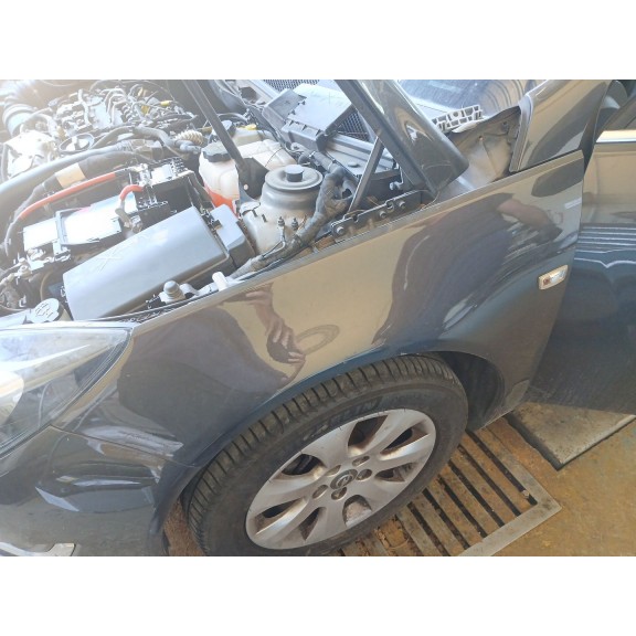 Recambio de aleta delantera izquierda para opel insignia a (g09) 1.6 cdti (68) referencia OEM IAM   