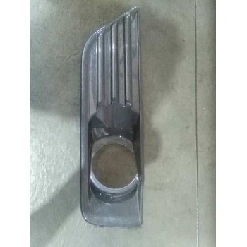 REJILLA PARAGOLPES IZQUIERDA 