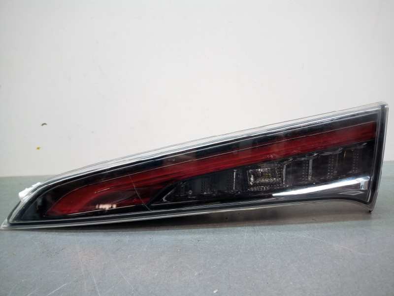 Recambio de piloto trasero derecho interior para toyota corolla (e21) hybrid active referencia OEM IAM   