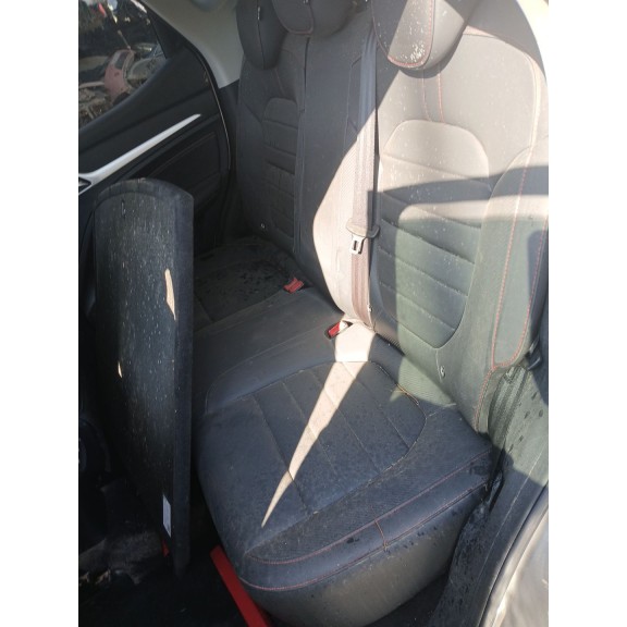 Recambio de asientos traseros para mg mg zs suv 1.0 t-gdi referencia OEM IAM   