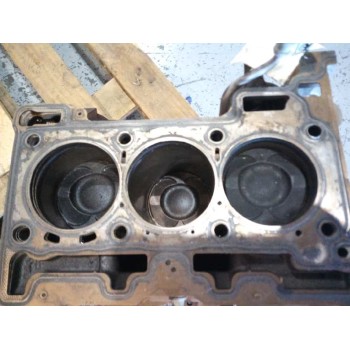 Recambio de bloque para ford focus lim. (cb8) trend referencia OEM IAM CM5G6015HB  