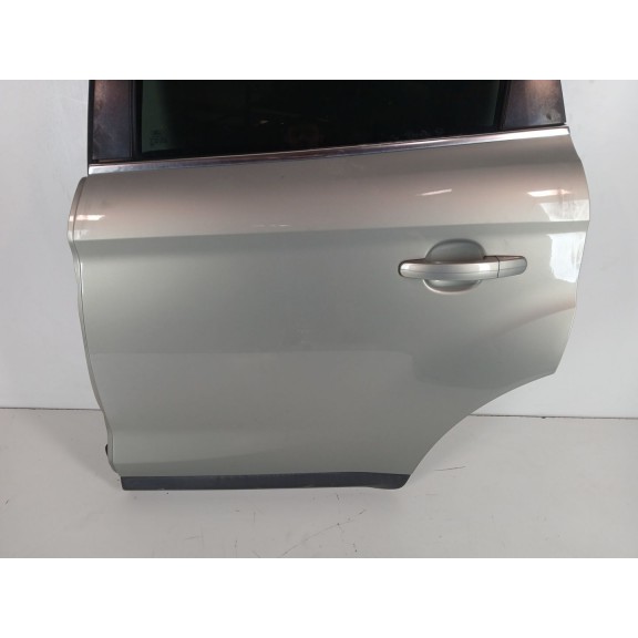 Recambio de puerta trasera izquierda para ford kuga i 2.5 4x4 referencia OEM IAM 1520947  