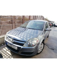 opel astra h berlina del año 2004