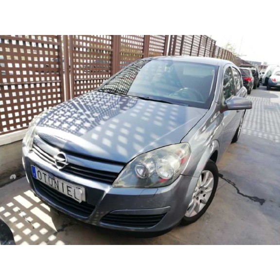 opel astra h berlina del año 2004