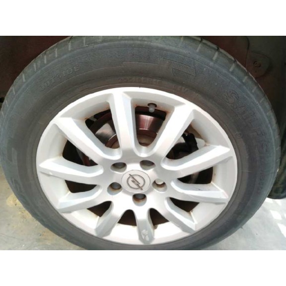 opel astra h berlina del año 2004