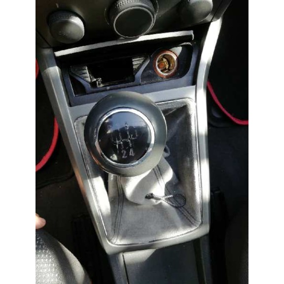 opel astra h berlina del año 2004