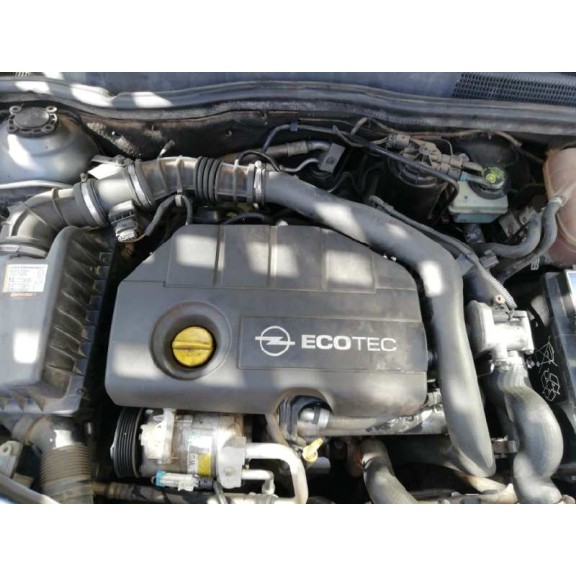 opel astra h berlina del año 2004