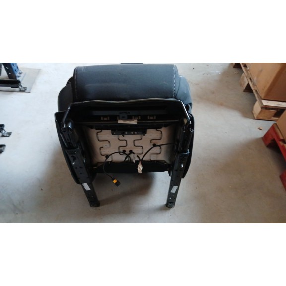Recambio de asiento delantero derecho para maxus edeliver 3 (modelo) referencia OEM IAM   