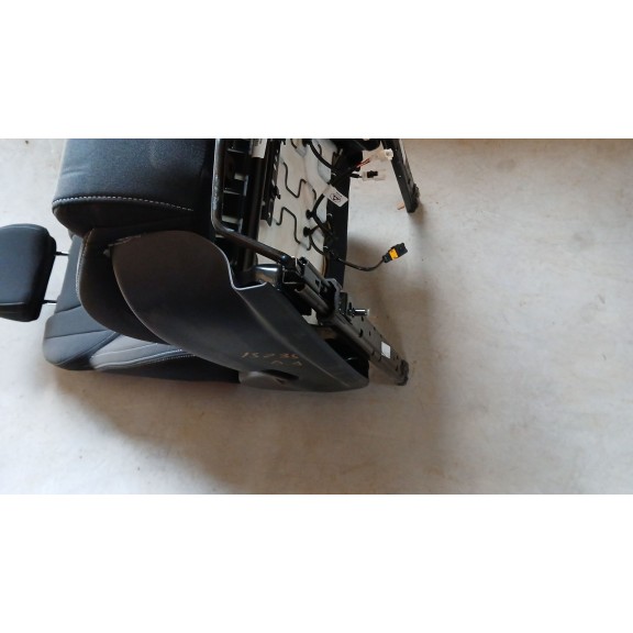Recambio de asiento delantero derecho para maxus edeliver 3 (modelo) referencia OEM IAM   