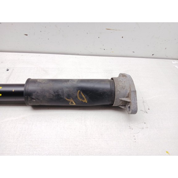 Recambio de amortiguador trasero izquierdo para mercedes-benz clase c w205 c200 bluetec referencia OEM IAM A2053208730  