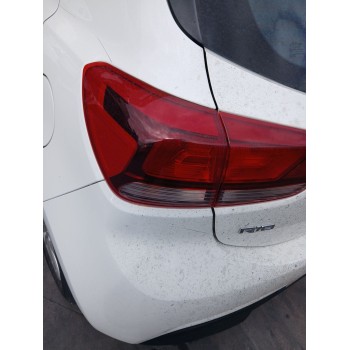 Recambio de piloto trasero izquierdo para kia rio iv (yb, sc, fb) 1.4 crdi 90 referencia OEM IAM 92401h8  