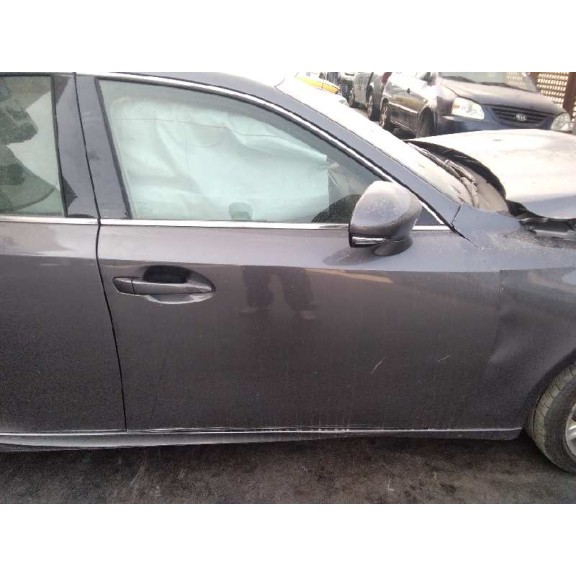 lexus is del año 2015