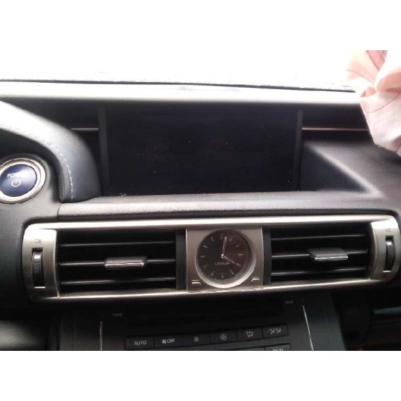 lexus is del año 2015