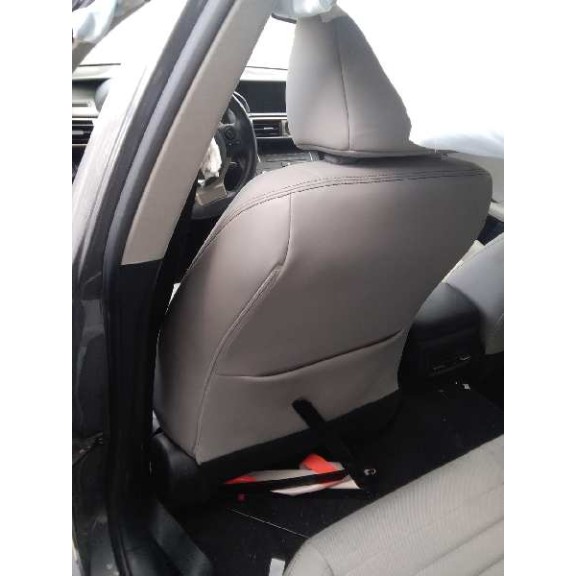 lexus is del año 2015