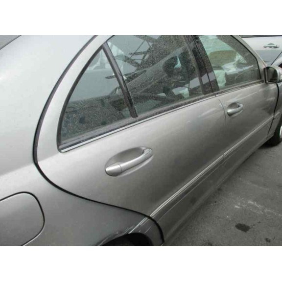 mercedes-benz clase c (w203) berlina del año 2005