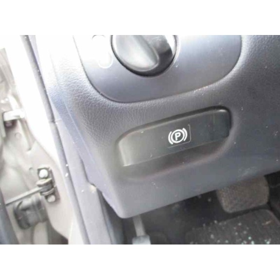 mercedes-benz clase c (w203) berlina del año 2005