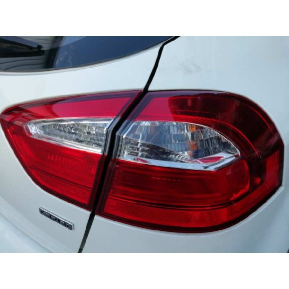 kia rio del año 2015