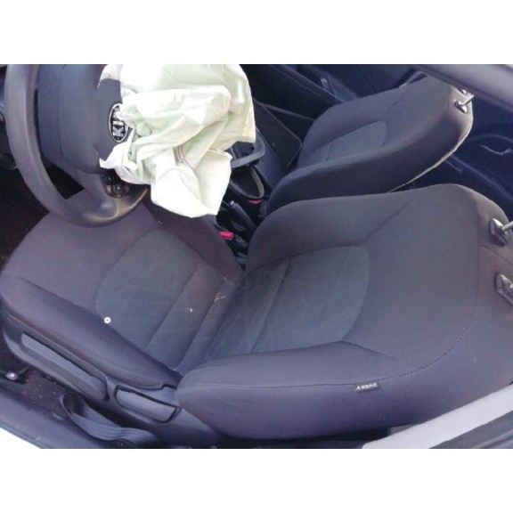 kia rio del año 2015