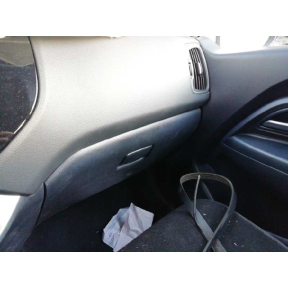 kia rio del año 2015