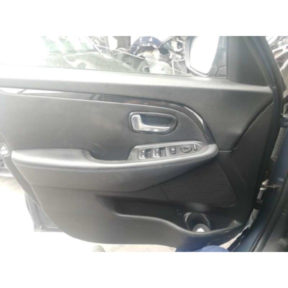 kia carens ( ) del año 2014