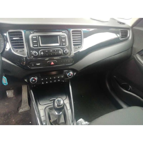 kia carens ( ) del año 2014