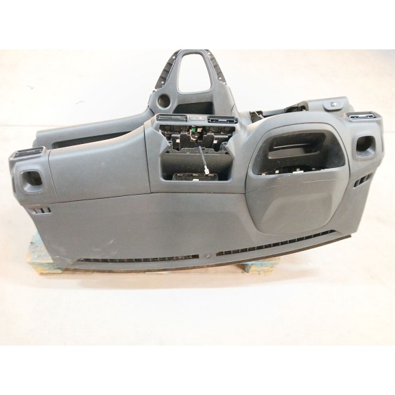 Recambio de salpicadero para peugeot rifter 1.5 bluehdi 100 referencia OEM IAM 16841899ZD  