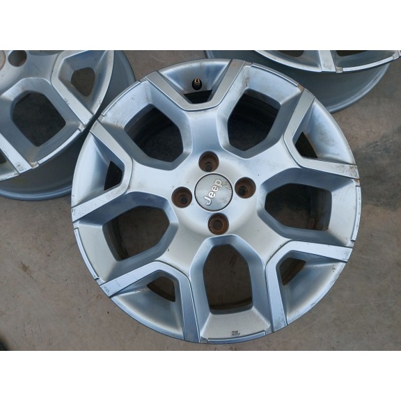 Recambio de juego llantas para jeep avenger (j2) referencia OEM IAM 6.5JX17 H2 ET32 52197382 17 PULGADAS X4