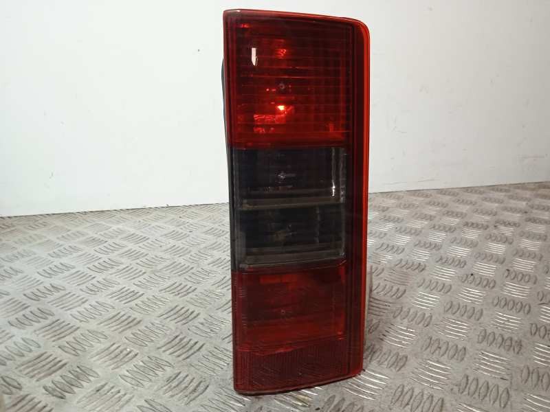 Recambio de piloto trasero derecho para opel combo (corsa c) familiar referencia OEM IAM  TOCADO INTERIOR 