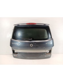 Recambio de porton trasero para ssangyong rodius i 2.7 xdi referencia OEM IAM 6401121101  