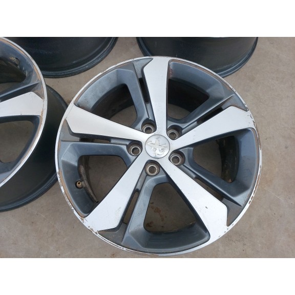 Recambio de juego llantas para peugeot 308 ii (lb_, lp_, lw_, lh_, l3_) 1.5 bluehdi 130 referencia OEM IAM 17 PULGADAS  5X108