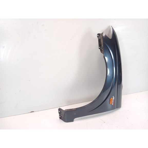 Recambio de aleta delantera izquierda para ssangyong rodius i 2.7 xdi referencia OEM IAM 5181121000  