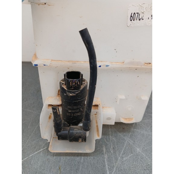 Recambio de deposito limpia para omoda 5 referencia OEM IAM   