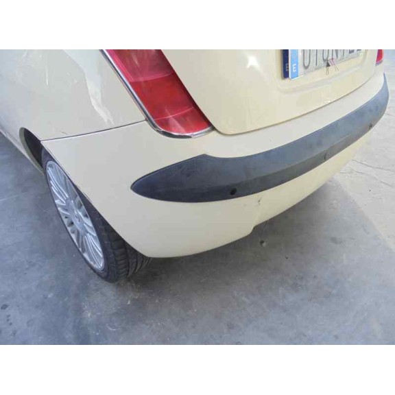 lancia ypsilon (101) del año 2004