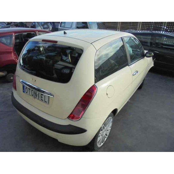 lancia ypsilon (101) del año 2004