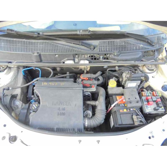 lancia ypsilon (101) del año 2004