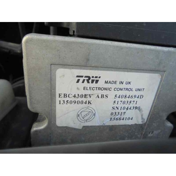 lancia ypsilon (101) del año 2004